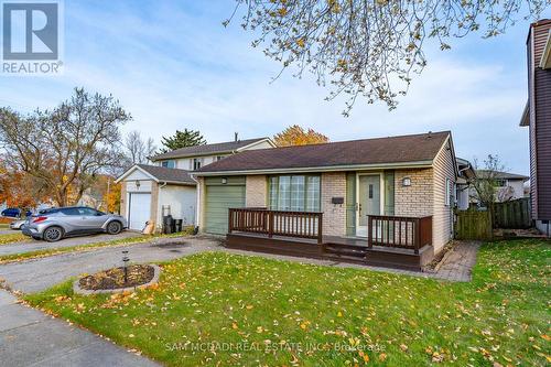 35 Parkland Crescent, Kitchener, ON - Outdoor