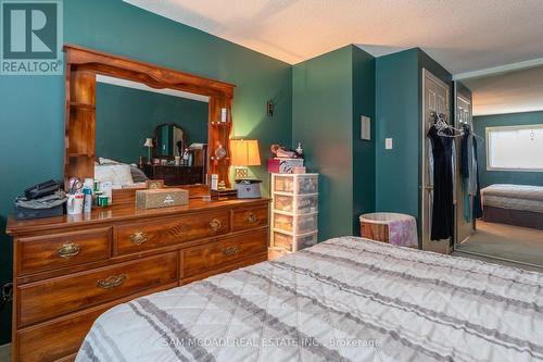 35 Parkland Crescent, Kitchener, ON - Indoor Photo Showing Bedroom