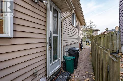 35 Parkland Crescent, Kitchener, ON - Outdoor With Exterior