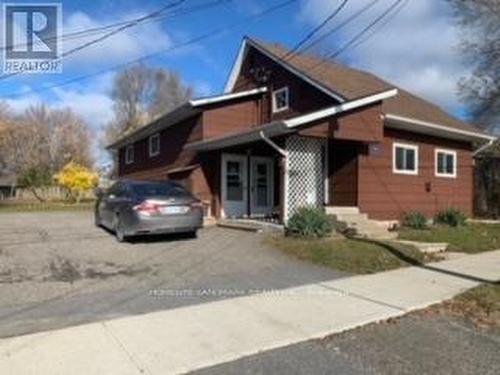 1 - 130 Nelson Street, Gravenhurst, ON - Outdoor