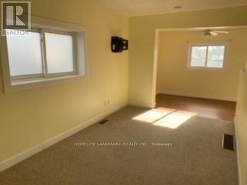 1 - 130 Nelson Street, Gravenhurst, ON - Indoor Photo Showing Other Room