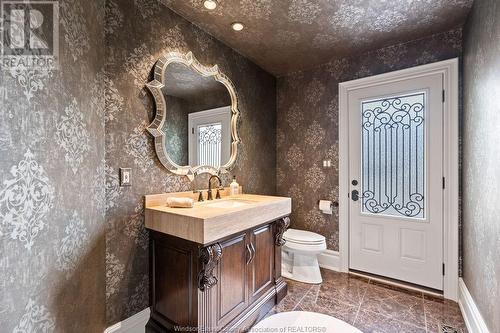 490 Allison Crescent, Tecumseh, ON - Indoor Photo Showing Bathroom