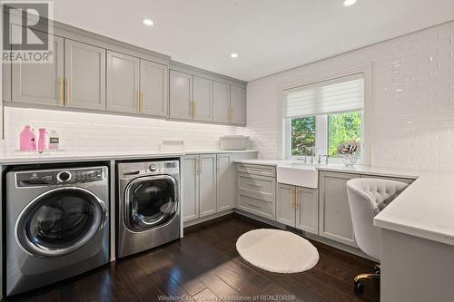 490 Allison Crescent, Tecumseh, ON - Indoor Photo Showing Laundry Room