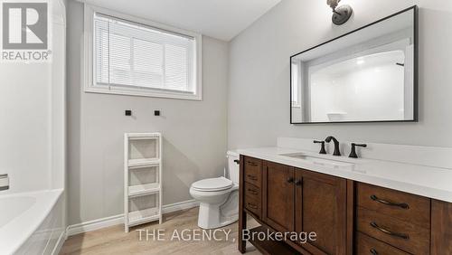 30 Hare Street, Norfolk, ON - Indoor Photo Showing Bathroom