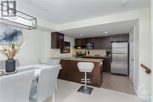 110 Lindenshade Drive Unit#B, Ottawa, ON - Indoor Photo Showing Kitchen