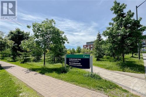 110 Lindenshade Drive Unit#B, Ottawa, ON - Outdoor