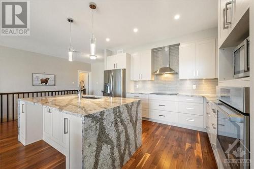 740 Cartographe Street, Ottawa, ON - Indoor Photo Showing Kitchen With Upgraded Kitchen