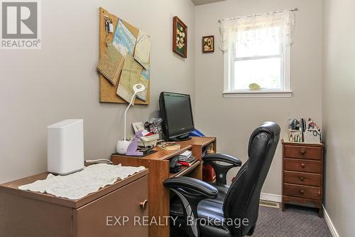 225 39Th Street, Wasaga Beach, ON - Indoor Photo Showing Office