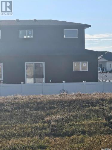 848 Delaet Bay, Warman, SK - Outdoor