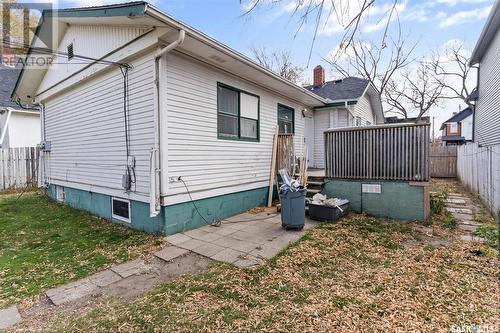 1017 7Th Street E, Saskatoon, SK - Outdoor With Exterior