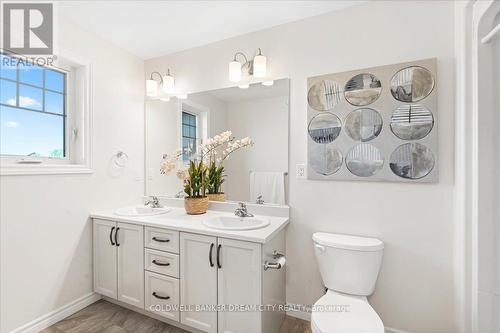 129 Essex Drive, Belleville, ON - Indoor Photo Showing Bathroom