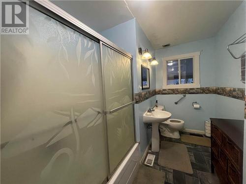 3 Park Drive, Wahnapitae, ON - Indoor Photo Showing Bathroom