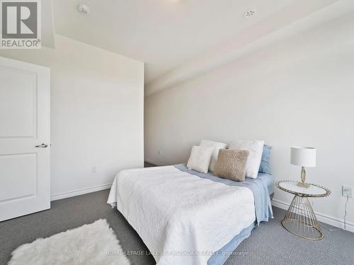 146 Elgin Street, Orillia, ON - Indoor Photo Showing Bedroom