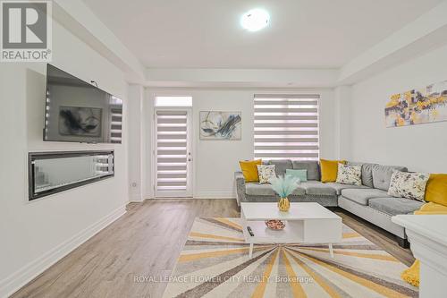 52 Melmar Street, Brampton, ON - Indoor Photo Showing Living Room