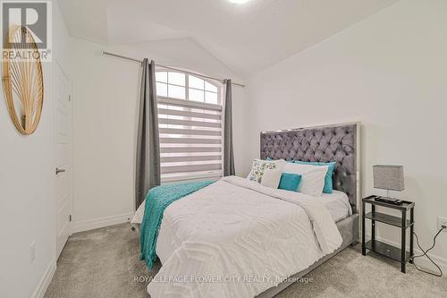 52 Melmar Street, Brampton, ON - Indoor Photo Showing Bedroom