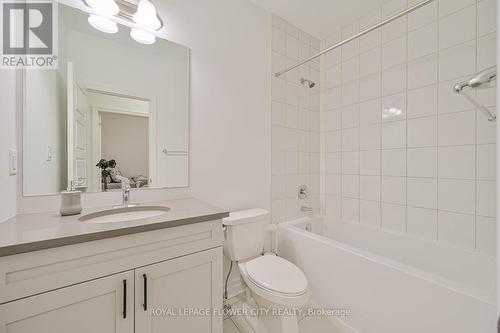 52 Melmar Street, Brampton, ON - Indoor Photo Showing Bathroom