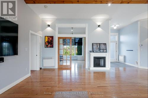 10 North Shore Road, Frontenac Islands (The Islands), ON - Indoor With Fireplace