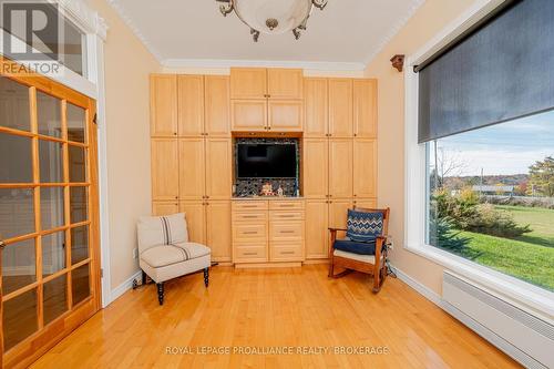 10 North Shore Road, Frontenac Islands (The Islands), ON - Indoor Photo Showing Other Room