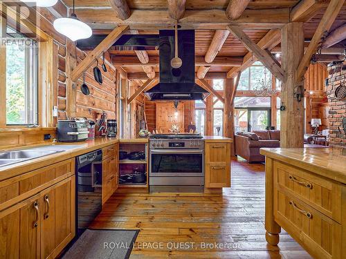 1400 Chemin Du Loup Road, Tiny, ON - Indoor Photo Showing Kitchen