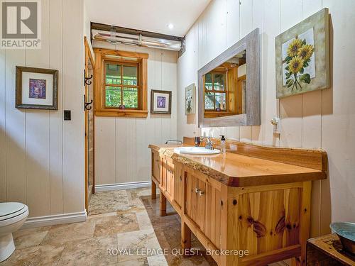 1400 Chemin Du Loup Road, Tiny, ON - Indoor Photo Showing Bathroom