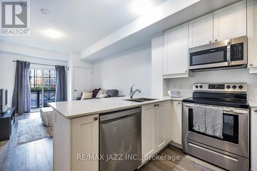 126 - 50 Lakebreeze Drive, Clarington (Newcastle), ON - Indoor Photo Showing Kitchen With Stainless Steel Kitchen With Double Sink