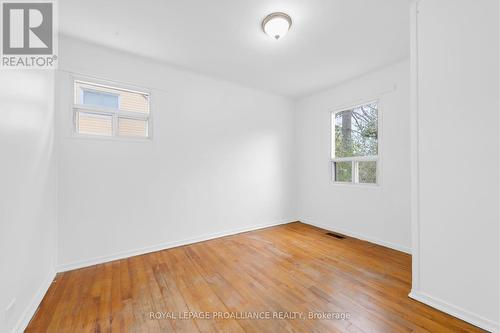 220 Pine Street, Belleville, ON - Indoor Photo Showing Other Room