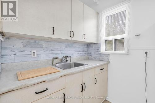 220 Pine Street, Belleville, ON - Indoor Photo Showing Kitchen