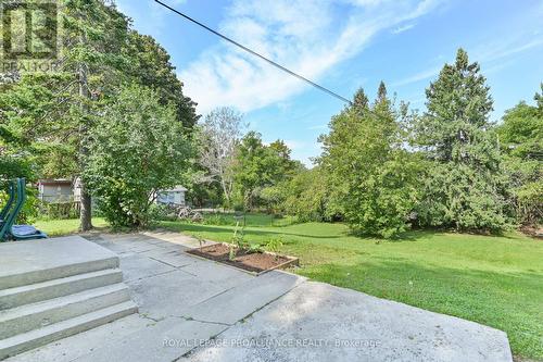 220 Pine Street, Belleville, ON - Outdoor