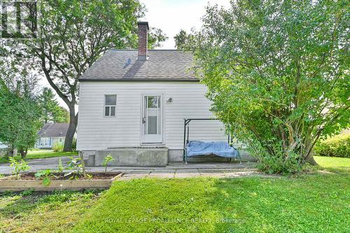 220 Pine Street, Belleville, ON - Outdoor