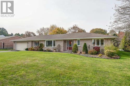 5851 Stone Church Road, Central Elgin (Union), ON - Outdoor With Facade