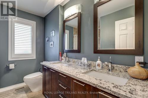 5851 Stone Church Road, Central Elgin (Union), ON - Indoor Photo Showing Bathroom