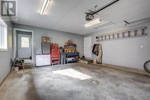 5851 Stone Church Road, Central Elgin (Union), ON - Indoor Photo Showing Garage