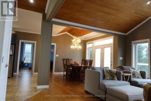 Lot 3 Gibson Lake Road, Cochrane Remote Area, ON - Indoor Photo Showing Living Room