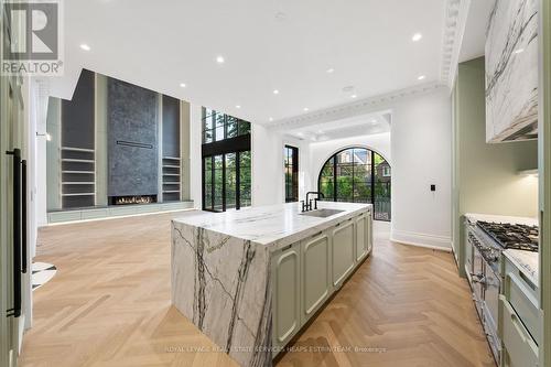 5 Whitehall Road, Toronto, ON - Indoor Photo Showing Kitchen With Upgraded Kitchen