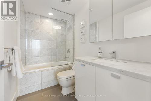 603 - 32 Davenport Road, Toronto, ON - Indoor Photo Showing Bathroom