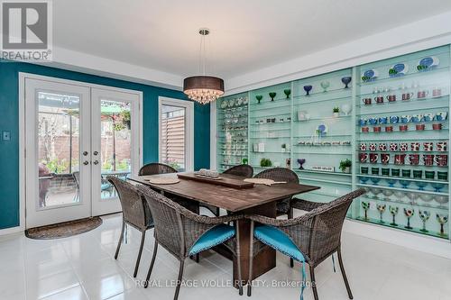 565 Sundew Drive, Waterloo, ON - Indoor Photo Showing Dining Room