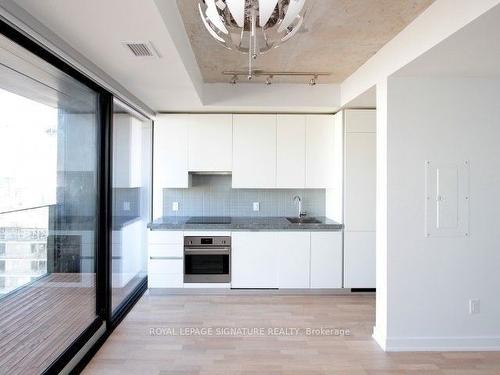 1318-629 King St W, Toronto, ON - Indoor Photo Showing Kitchen