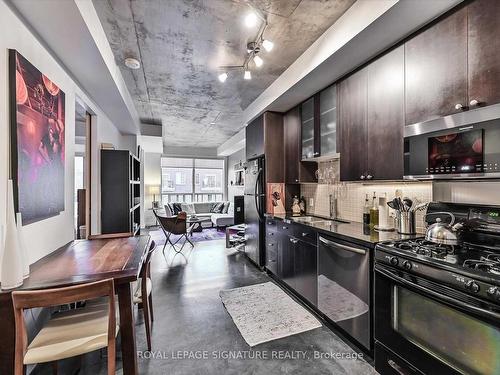 224-1 Shaw St, Toronto, ON - Indoor Photo Showing Kitchen