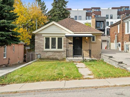 228 Westview Blvd, Toronto, ON - Outdoor