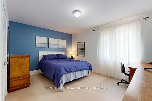 2080 Chippewa Tr, Mississauga, ON - Indoor Photo Showing Bedroom