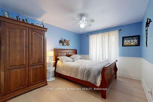 2080 Chippewa Tr, Mississauga, ON - Indoor Photo Showing Bedroom