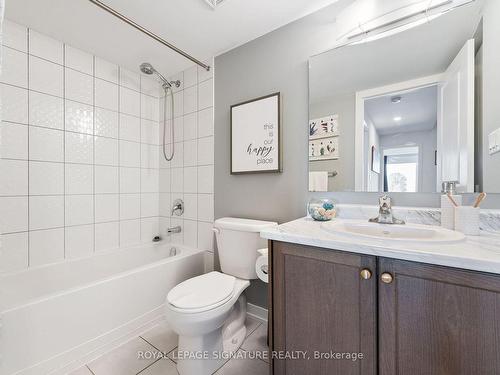 507-10 Drummond St, Toronto, ON - Indoor Photo Showing Bathroom