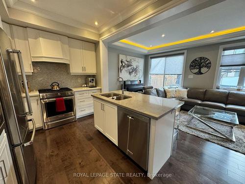 57 Waterview Lane, Grimsby, ON - Indoor Photo Showing Kitchen With Double Sink