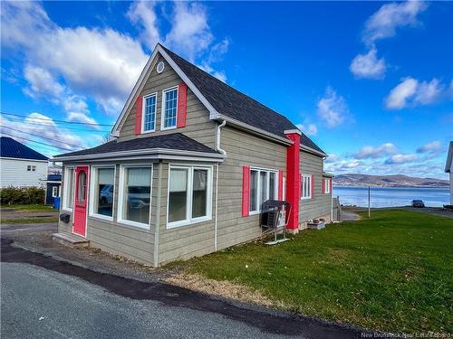 20 Chaleur St, Campbellton, NB 