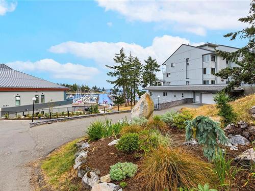 307-3555 Outrigger Rd, Nanoose Bay, BC - Outdoor