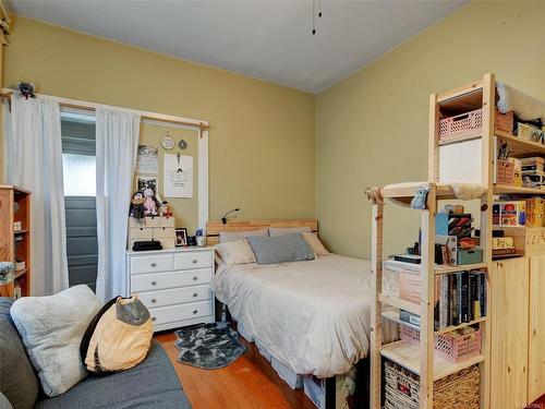 845 Princess Ave, Victoria, BC - Indoor Photo Showing Bedroom