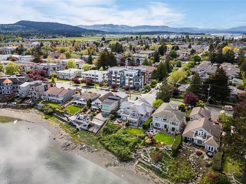 10001 Third St, Sidney, BC - Outdoor With View