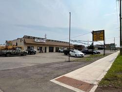 1 525 CUMBERLAND Street  Thunder Bay, ON P7A 4S2