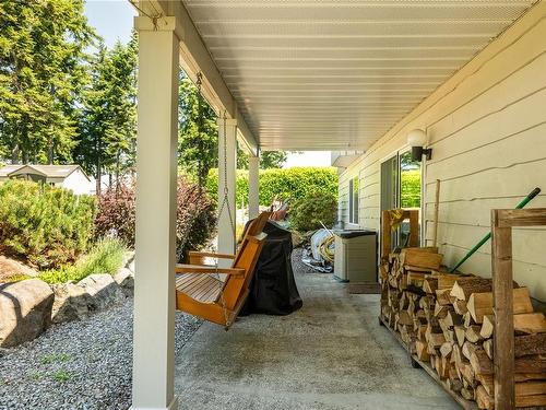 4823 Ocean Trail, Bowser, BC 