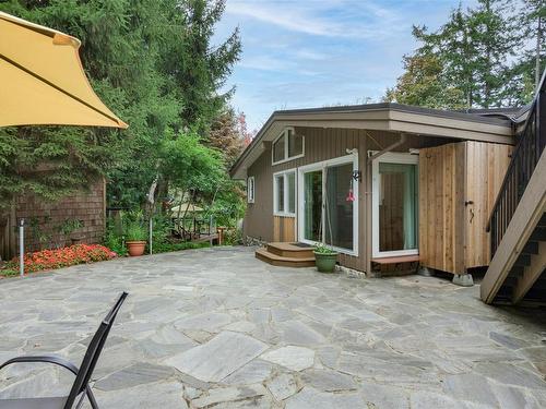 11015 Larkspur Lane, North Saanich, BC 